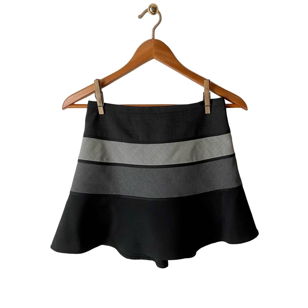BCBGMaxAzria Black And Gray Striped Wool Mini Skirt Size 6
